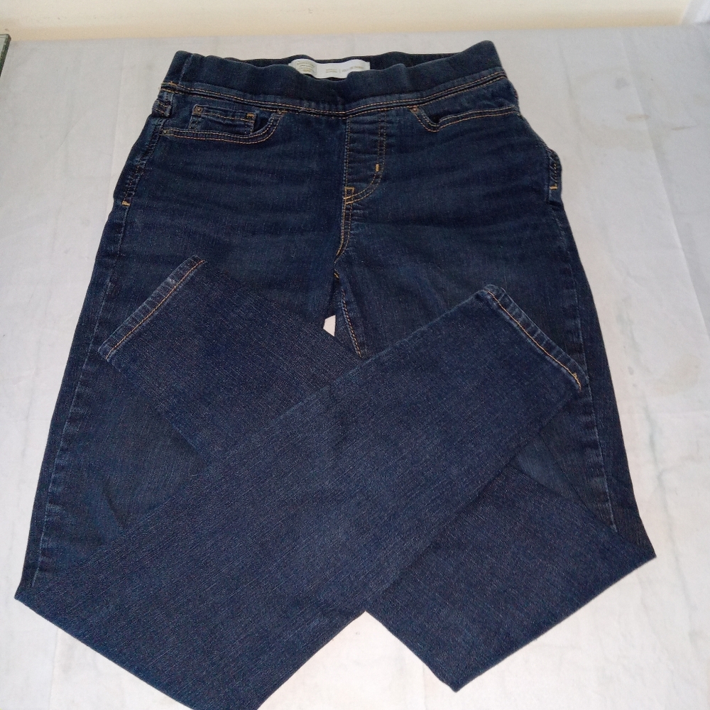 Levis Strauss Totally Shaping Pull-On Skinny Jeans 4 / 27 - Picture 3 of 9